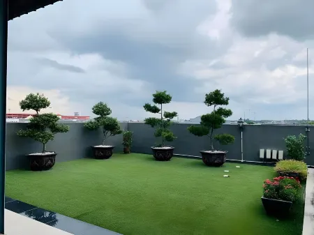 HOTEL CITY 88 SDN BHD [BATU PAHAT] Отели рядом с достопримечательностью «AEON BiG Batu Pahat»