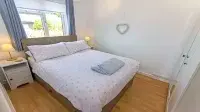 Swallows Beach Chalet |Sleeps 6 Walk to the Beach Hotels near Surfer's Paradise Croyde Bay Campsite