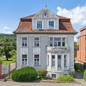 Charysma: natural oasis | harmonious | balcony | 5 min walk to old town centre