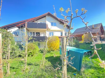 Idyllic apartment in the countryside with terrace, parking space (wallbox) and bicycle room.