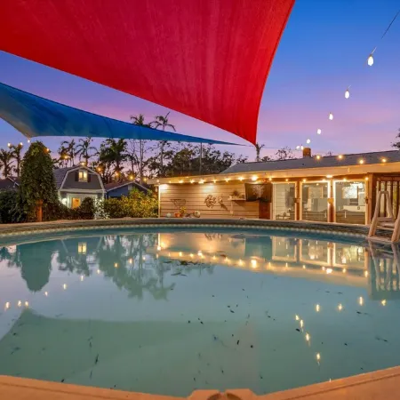 Outdoor Poolside Family Oasis - Historic Bradenton