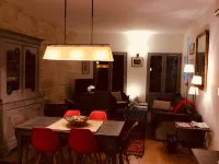 Apartment located in the heart of the historic city - 50 m from Place aux Herbes