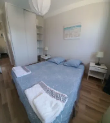 T3, 60 m2, 3 mn walk from the sandy beach, air conditioning, quiet, WIFI