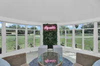 Comfy beds, Game Room, & Clean - Worth it! Hotels in Weslaco