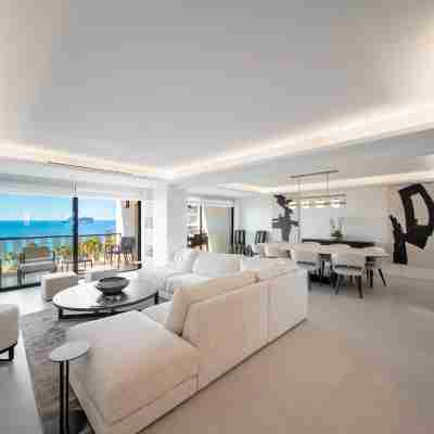 Charming oasis with terrace 4 BD for 8P - Cannes Rooms