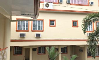 RedDoorz @ Praferosa Resort Hotel Calamba