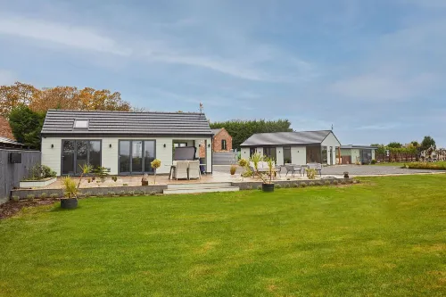 Host & Stay - the Stables