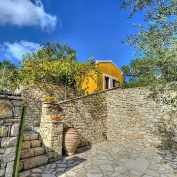 Agathi Cottage