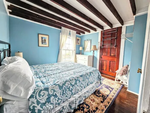 Camelback Guest House