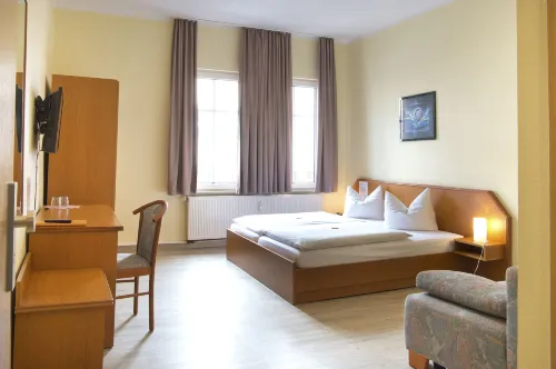 Hotel Thüringer Hof فنادق في Apolda