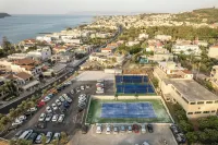 Porto Platanias Beach Resort & Spa - Pysäköinti