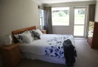 Waikawa House Hotels in 