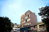 Charyana Hotel AC Dormitory