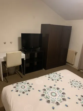 Hotel Bon Accueil Отели в г. Шатийон-ан-Мишай