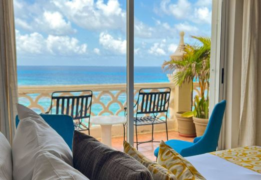 Ocean View Three Bedroom, Three Story Penthouse by the Beach - Housity