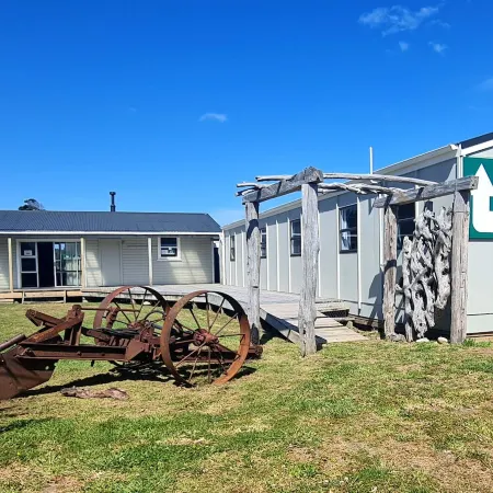 Rarakau Lodge Hotels in Rowallan