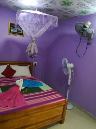 Tiny Holiday Resort Отели рядом с достопримечательностью «The Calm Resort & Spa»