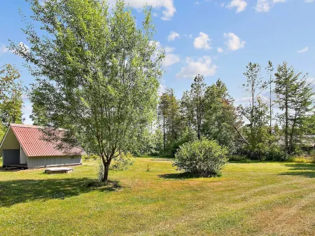 Cozy Log Cabin Retreat-by Traum Отели рядом с достопримечательностью «Houstrup»