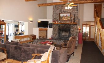 Edelweiss Resort and Restaurant