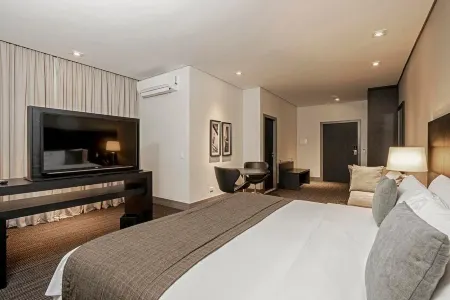 Manhattan Floor Отели рядом с достопримечательностью «Botanical Garden of Curitiba»