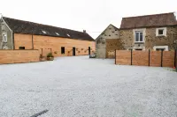 Le Domaine de la Clarté Auxerre - Venoy Hotels in Saint-Cyr-les-Colons