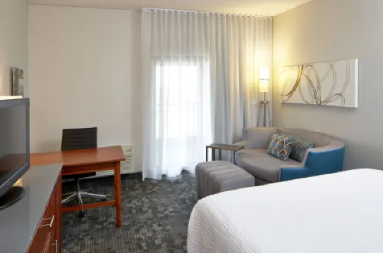 Courtyard Bloomington by Mall of America