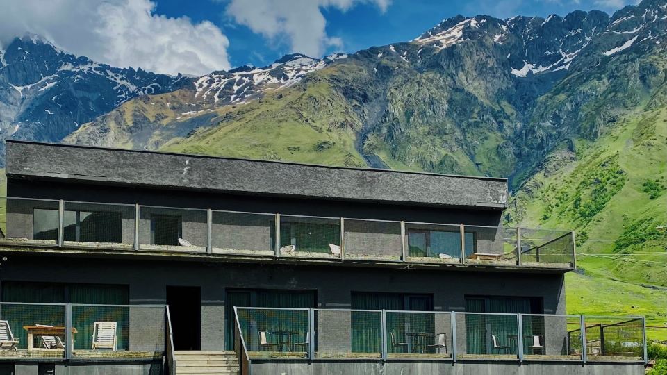 Hotel Misty Mountain