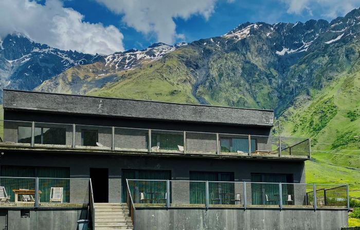 Hotel Misty Mountain