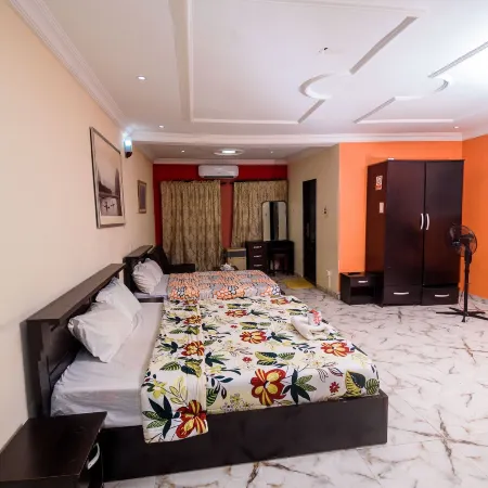 D'Tavern Apartment