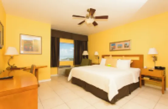 卡拉套房酒店和會議中心 酒店