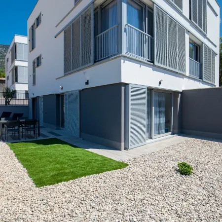 Apartments Dva Galeba
