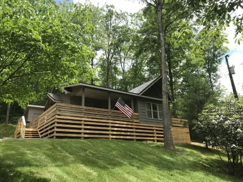 Happy Camper 1 Bedroom Cottage by RedAwning