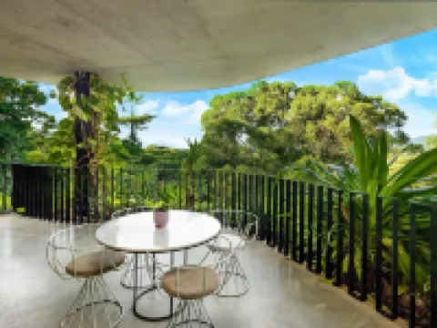 The Planchonella House - Eco Stay de Luxe Hotels in Edge Hill