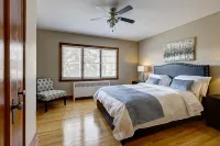 Parkside House Hotels in Barrie