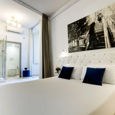 V Collection Piazza Farnese Luxury Suites