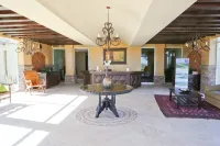 Encanto Living 0504 -2Br by Kivoya