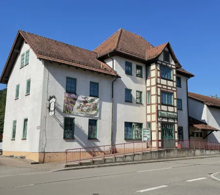 Bürgerhaus Zum Paradies - Pension Hotels in Dermbach