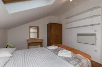Apartment Zora فنادق في Cilipi