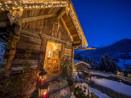 Chalet in Wildkogel Near Ski Slopes Отели в г. Гемайнде Нойкирхен ам Гросвенедигер