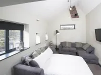 Heaps House Hotels in Хаддерсфілд