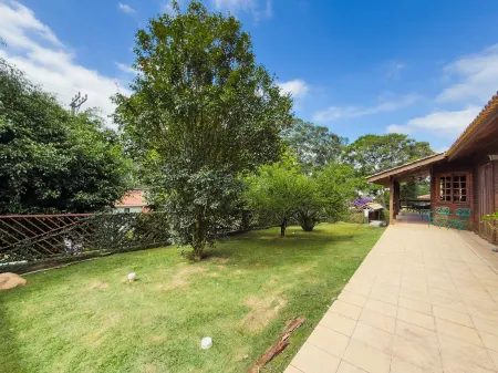 Casa térrea e confortável na Granja Отели рядом с достопримечательностью «Templo Zu Lai»