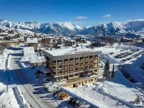 Hôtel les Soldanelles Hotels in Saint-Sorlin-d'Arves