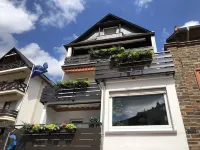 豪斯林登公益飯店 住宿飯店