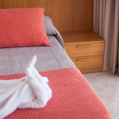 Hostal Los Pinos Hotels near شاطئ سانتا إيولاليا ديل ريو