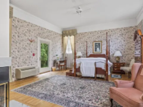 南郡 本寧頓酒店