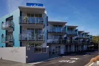Kaikoura Luxury Apartments - Formerly Waves Luxury Apartments Hotels near Encounter Kaikoura (Dolphin Encounter)