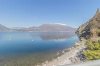 Varenna Beach Perledo - Apartments