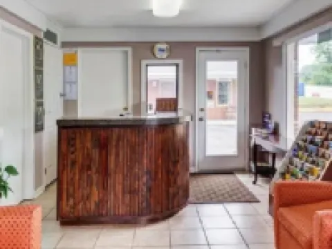 Merrimac Inn & Suites Hotels in Roberts