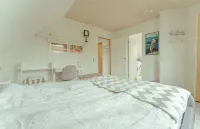 Great 3 Br Loft Apt / Views / Free Parking - balcony