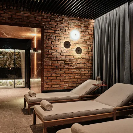 Hotel Altus Palace - Destigo Hotels